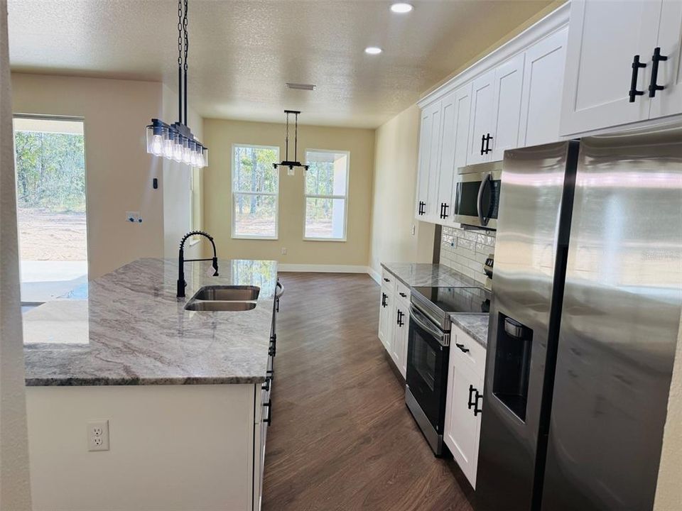 For Sale: $419,900 (4 beds, 3 baths, 2026 Square Feet)