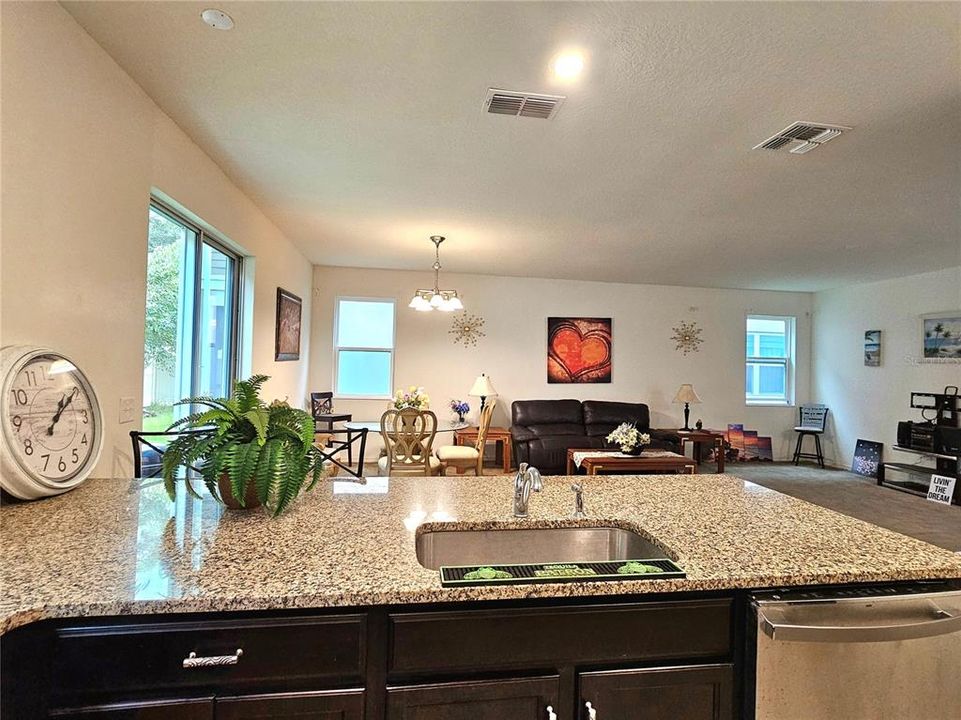 For Rent: $4,300 (3 beds, 2 baths, 2347 Square Feet)