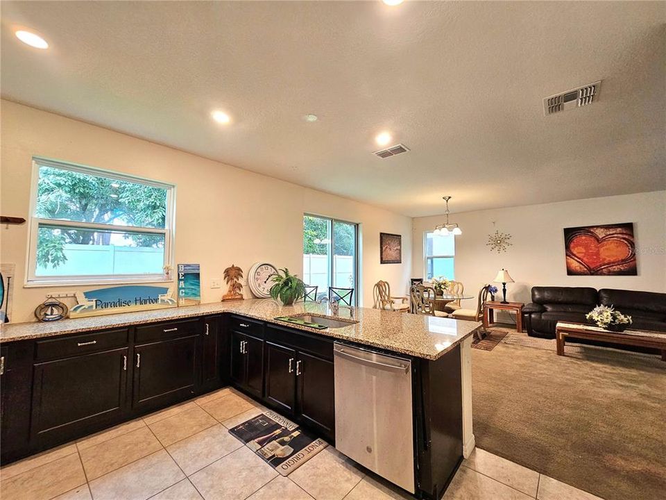 For Rent: $4,300 (3 beds, 2 baths, 2347 Square Feet)