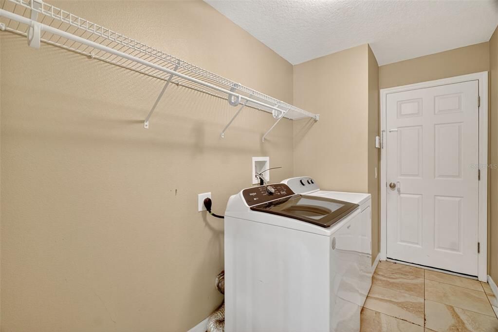 待售: $449,900 (4 贝兹, 2 浴室, 2637 平方英尺)