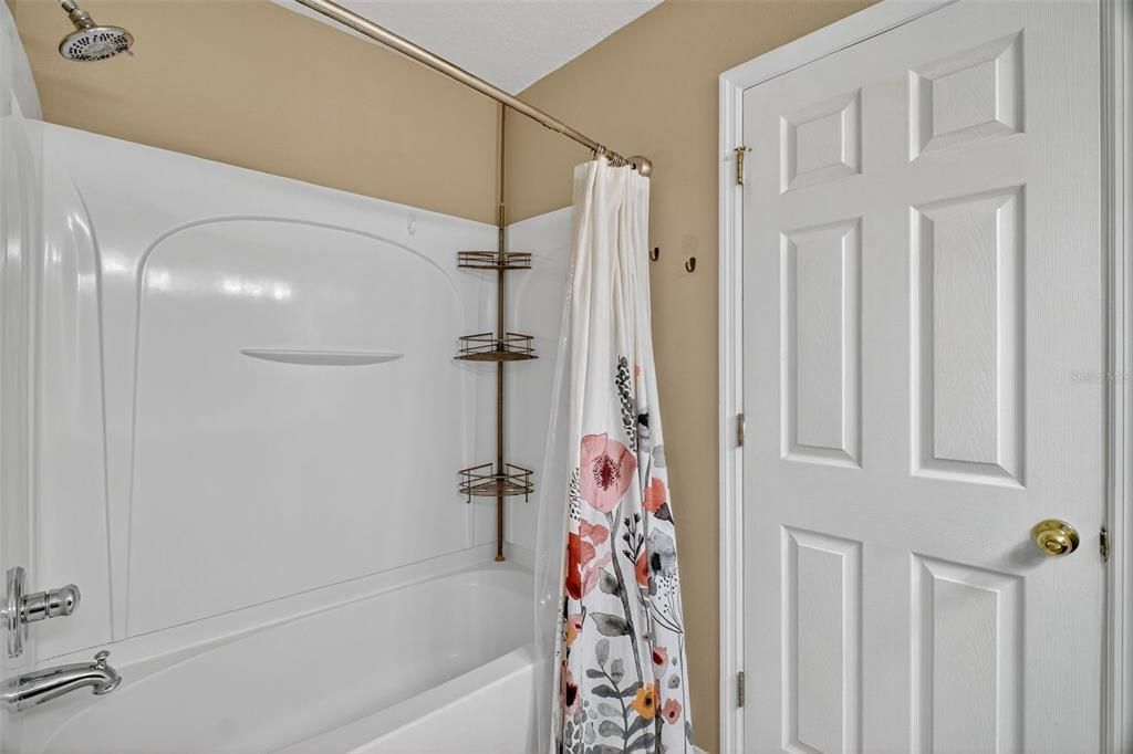 待售: $449,900 (4 贝兹, 2 浴室, 2637 平方英尺)