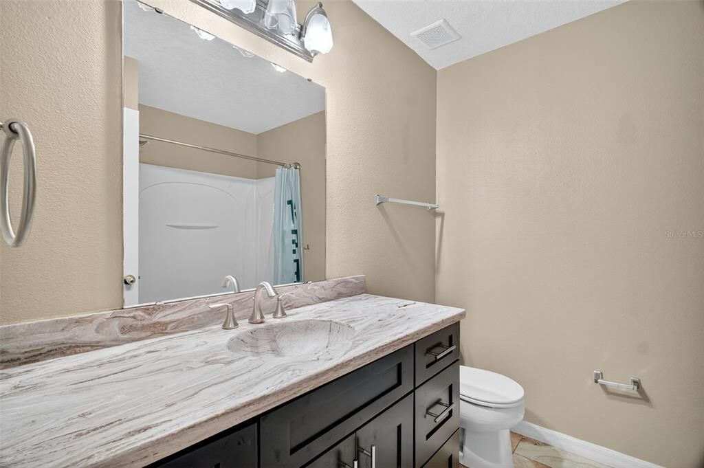 待售: $449,900 (4 贝兹, 2 浴室, 2637 平方英尺)