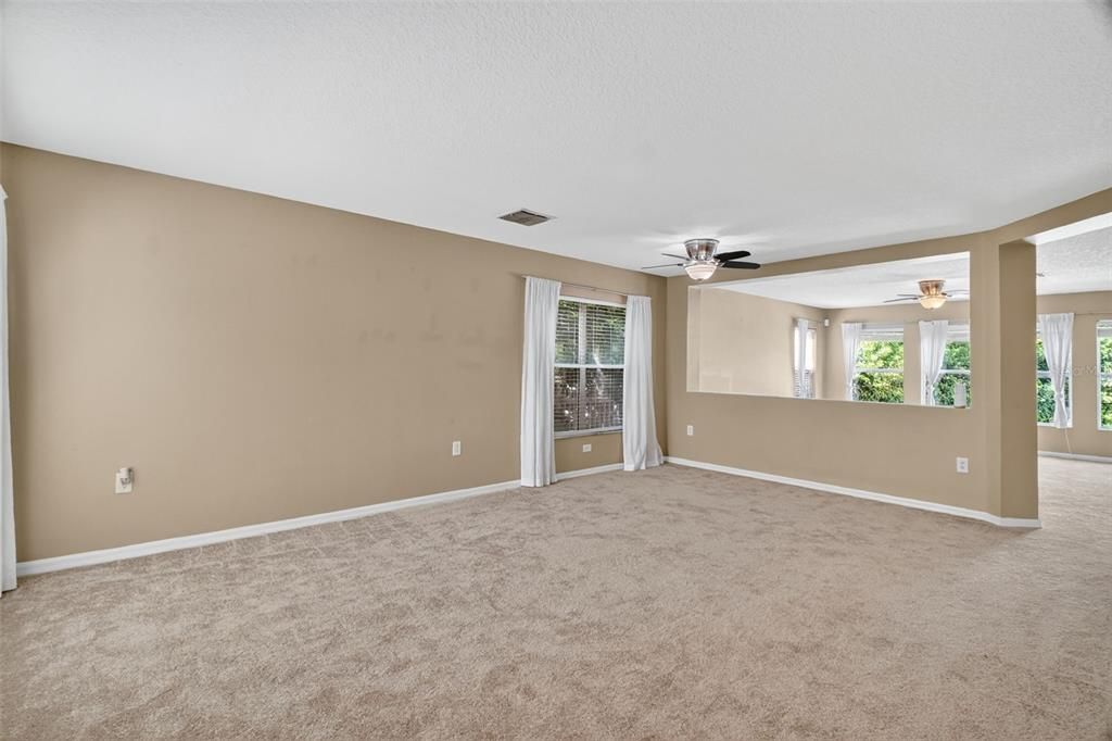 待售: $449,900 (4 贝兹, 2 浴室, 2637 平方英尺)