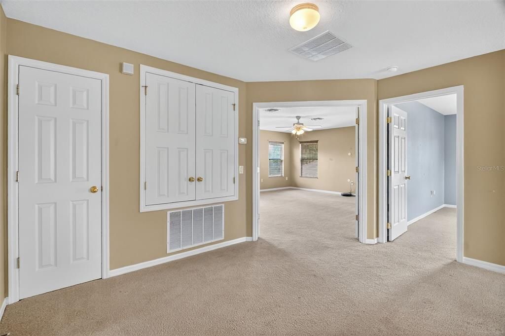 待售: $449,900 (4 贝兹, 2 浴室, 2637 平方英尺)