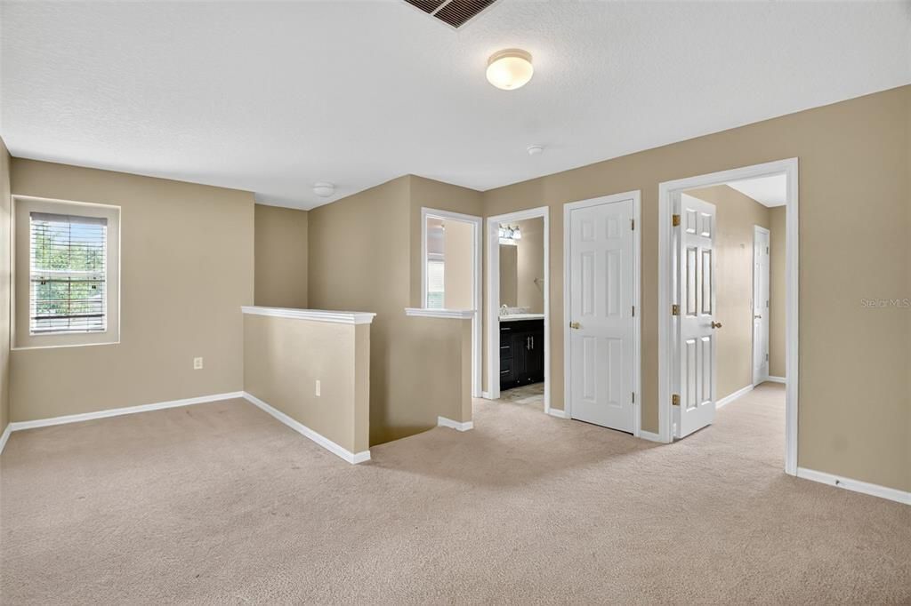 待售: $449,900 (4 贝兹, 2 浴室, 2637 平方英尺)