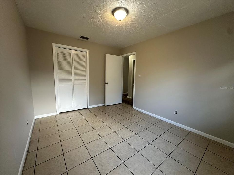 合同活跃: $600,000 (8 贝兹, 0 浴室, 3240 平方英尺)