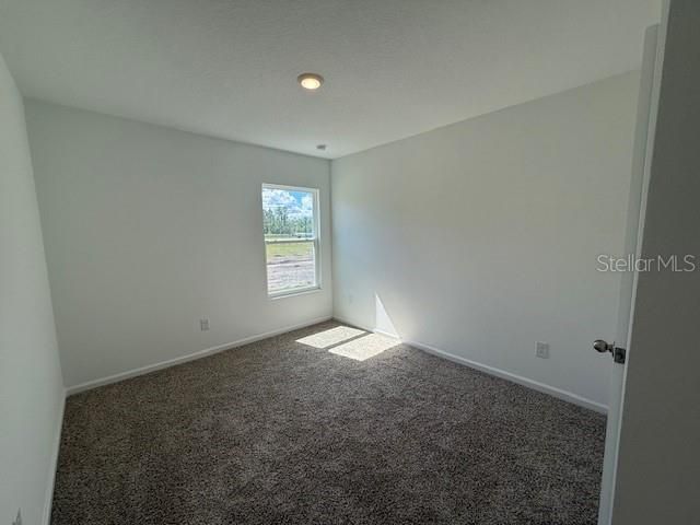 Под контрактом: $297,990 (3 спален, 2 ванн, 1609 Квадратных фут)