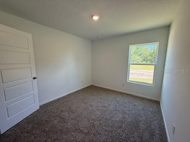 Под контрактом: $297,990 (3 спален, 2 ванн, 1609 Квадратных фут)