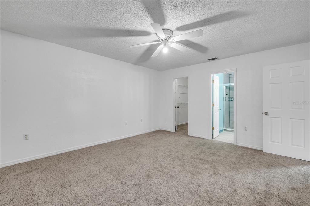 En Venta: $295,000 (3 camas, 2 baños, 1246 Pies cuadrados)