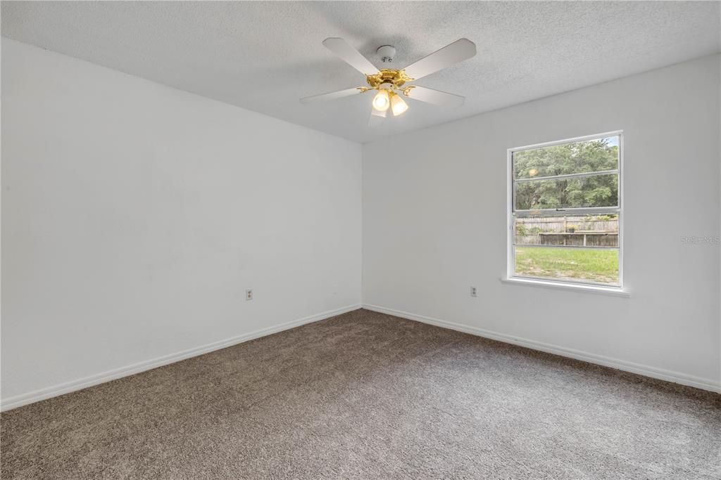 En Venta: $295,000 (3 camas, 2 baños, 1246 Pies cuadrados)