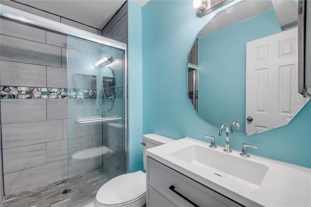 En Venta: $295,000 (3 camas, 2 baños, 1246 Pies cuadrados)