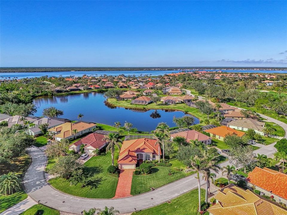 Active With Contract: $450,000 (3 beds, 2 baths, 2194 Square Feet)