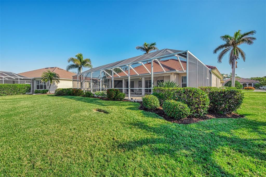 Active With Contract: $450,000 (3 beds, 2 baths, 2194 Square Feet)