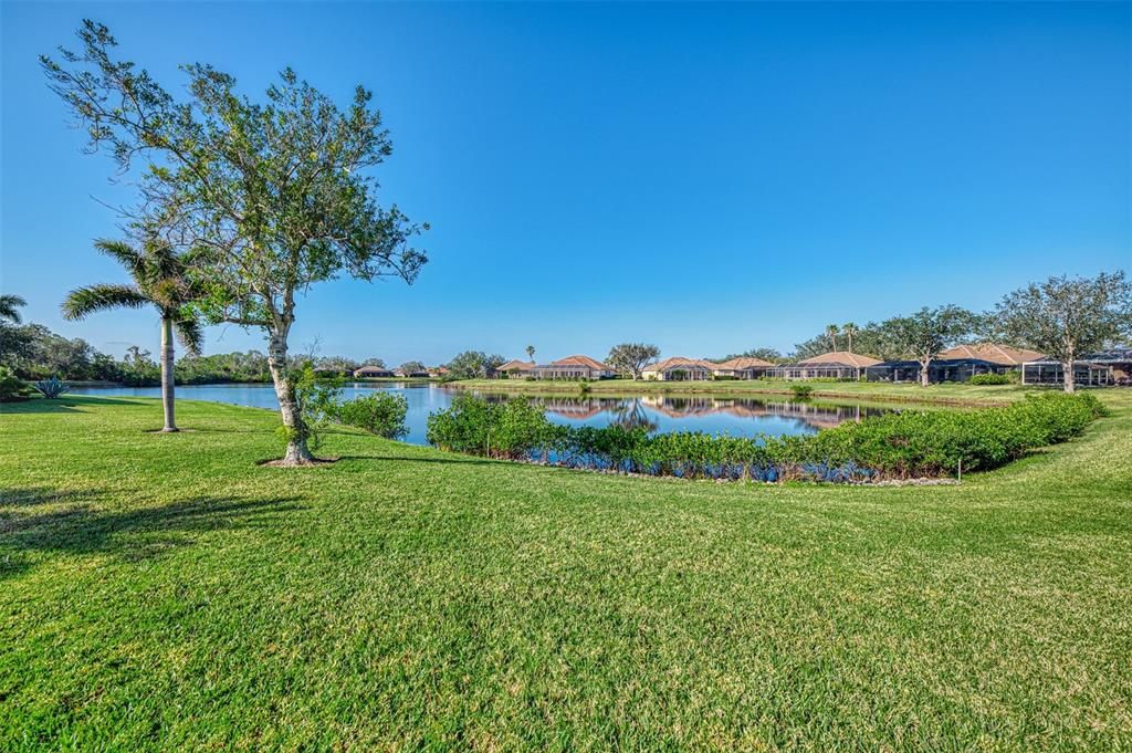 Active With Contract: $450,000 (3 beds, 2 baths, 2194 Square Feet)