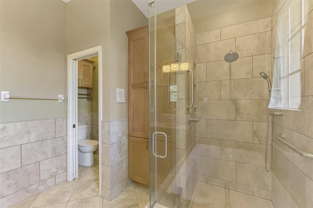 Active With Contract: $450,000 (3 beds, 2 baths, 2194 Square Feet)