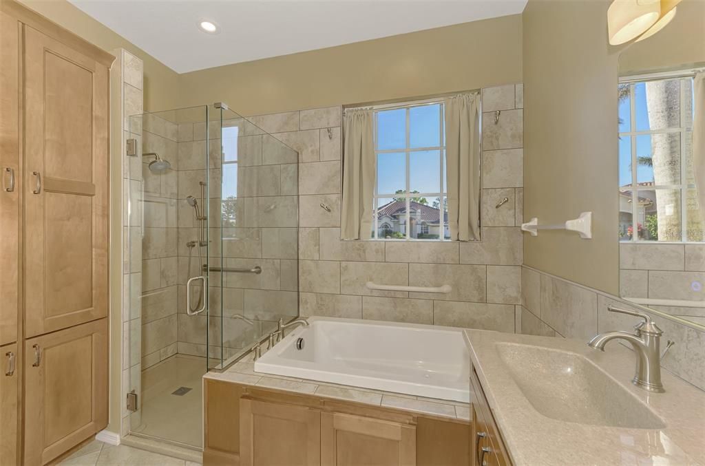 Active With Contract: $450,000 (3 beds, 2 baths, 2194 Square Feet)