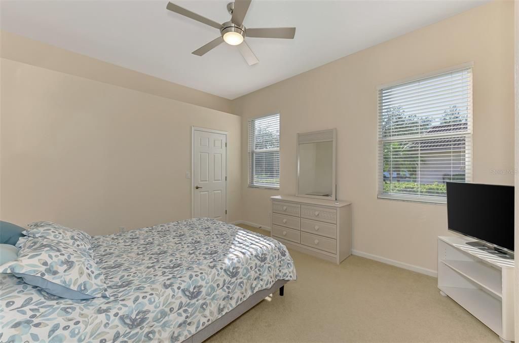 Active With Contract: $450,000 (3 beds, 2 baths, 2194 Square Feet)