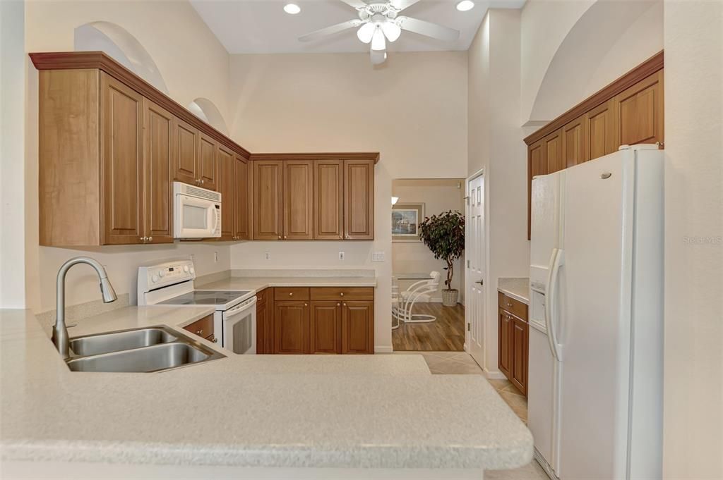 Active With Contract: $450,000 (3 beds, 2 baths, 2194 Square Feet)