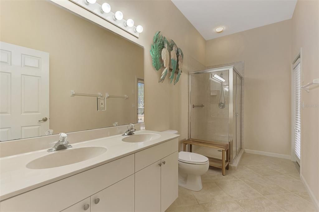 Active With Contract: $450,000 (3 beds, 2 baths, 2194 Square Feet)