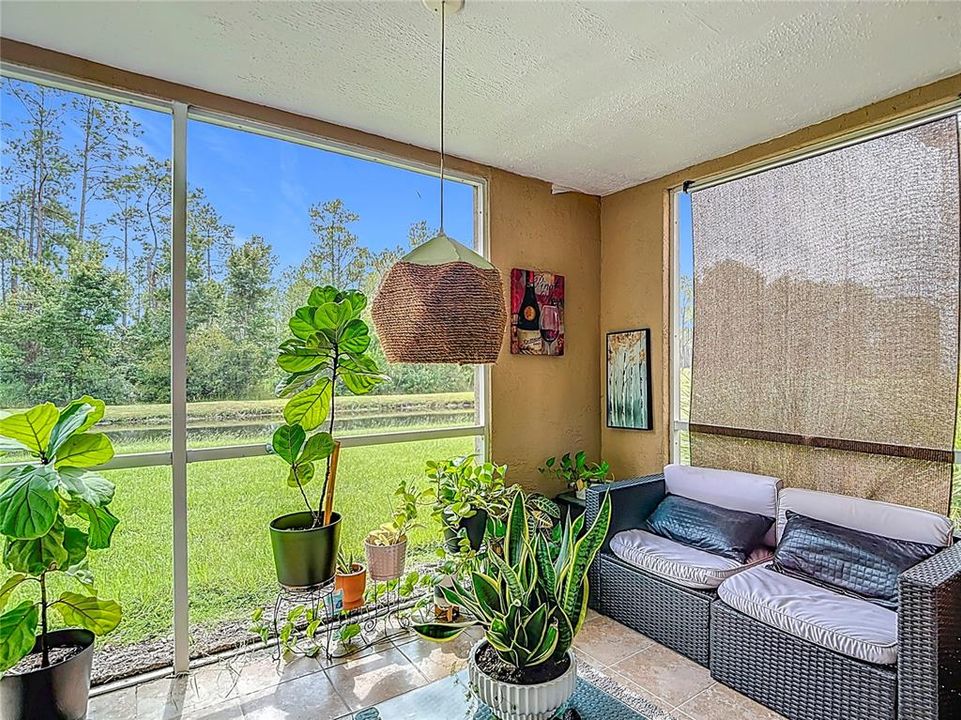 Active With Contract: $169,990 (2 beds, 2 baths, 1164 Square Feet)