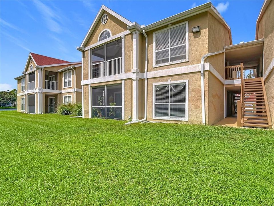 Active With Contract: $169,990 (2 beds, 2 baths, 1164 Square Feet)