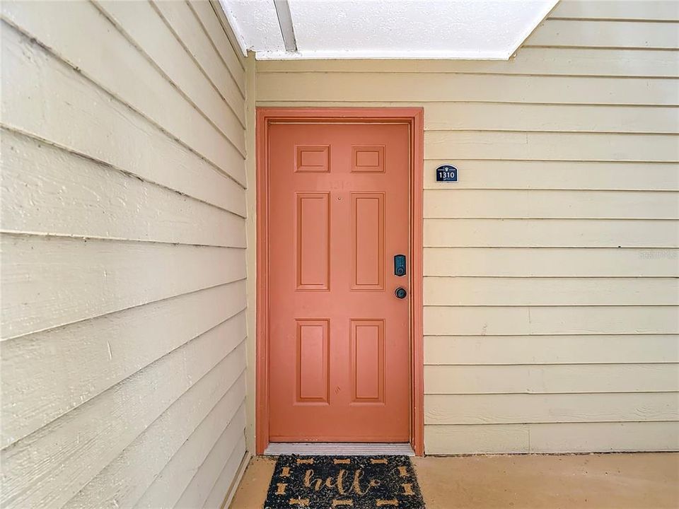 Active With Contract: $169,990 (2 beds, 2 baths, 1164 Square Feet)