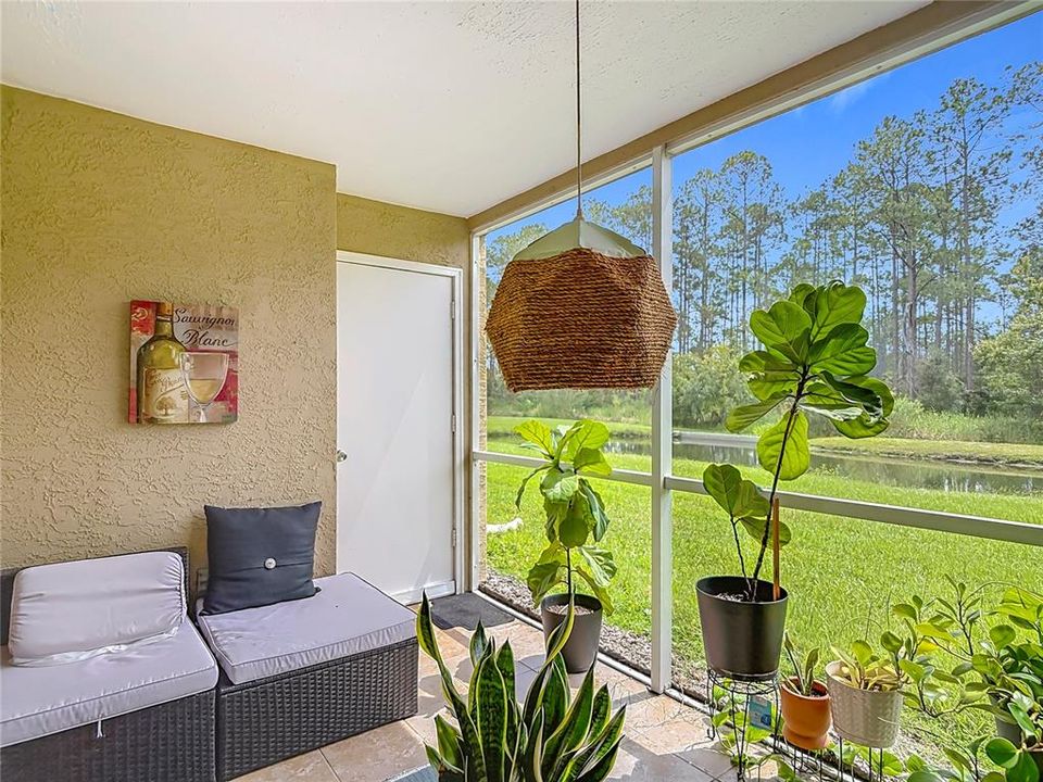 Active With Contract: $169,990 (2 beds, 2 baths, 1164 Square Feet)