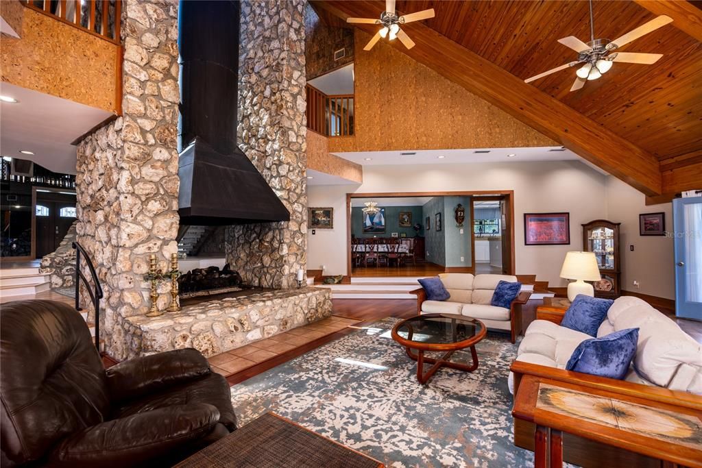 待售: $849,500 (4 贝兹, 3 浴室, 4371 平方英尺)