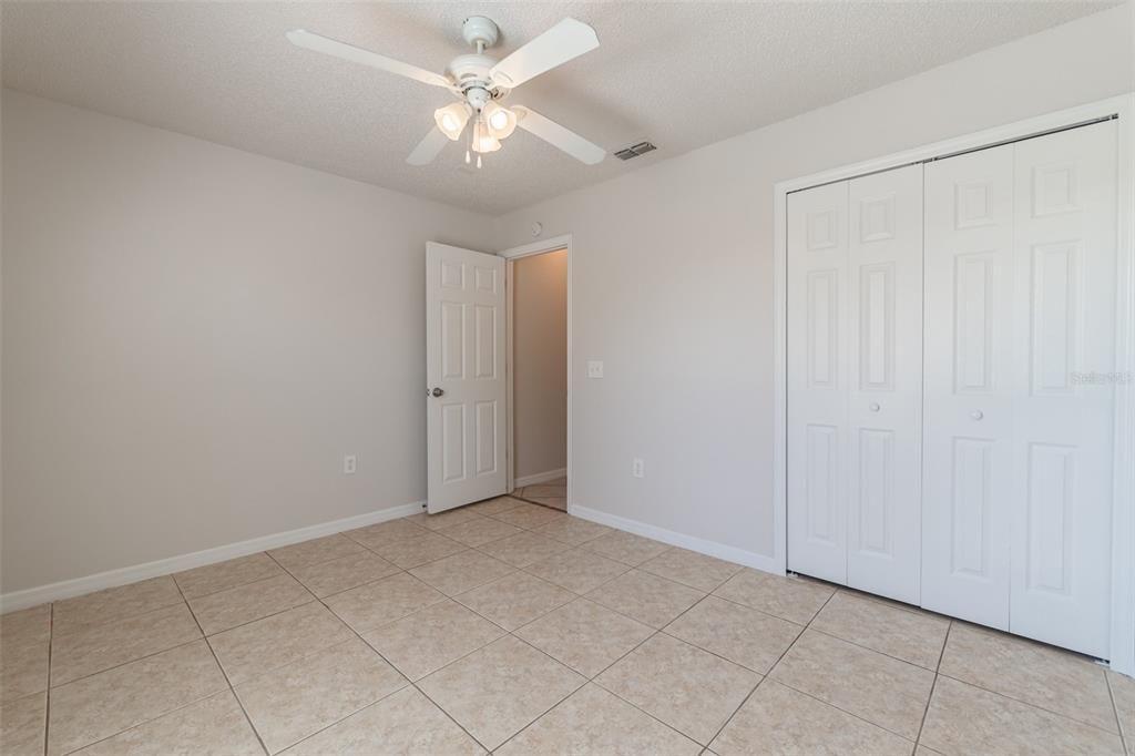 Activo con contrato: $250,000 (3 camas, 2 baños, 1332 Pies cuadrados)