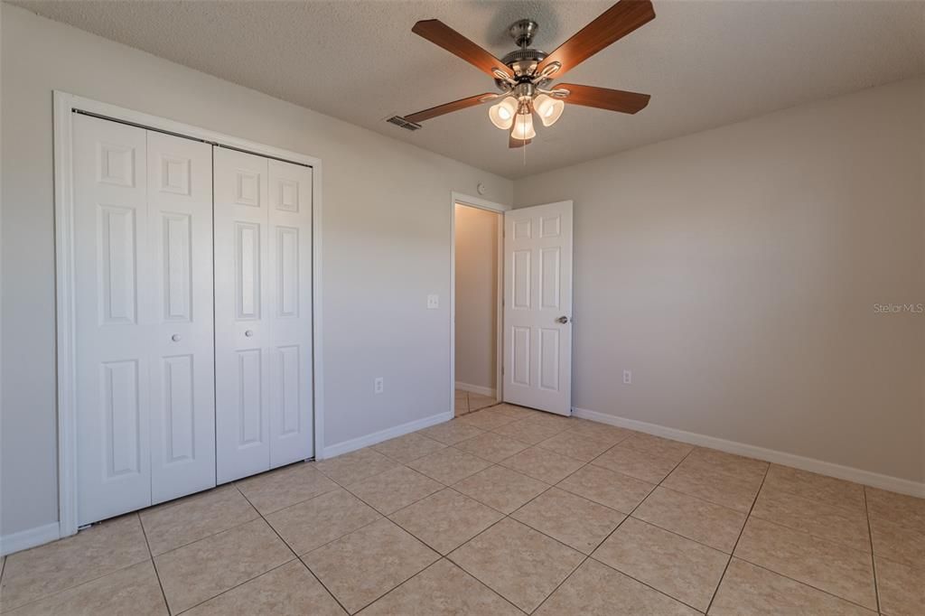 Activo con contrato: $250,000 (3 camas, 2 baños, 1332 Pies cuadrados)