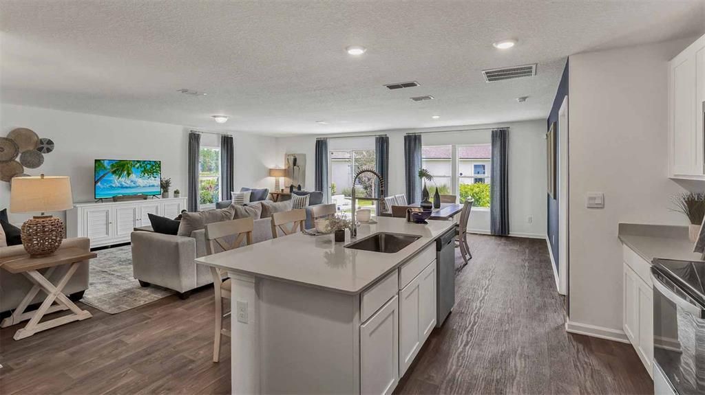 Active With Contract: $387,990 (3 beds, 2 baths, 1714 Square Feet)