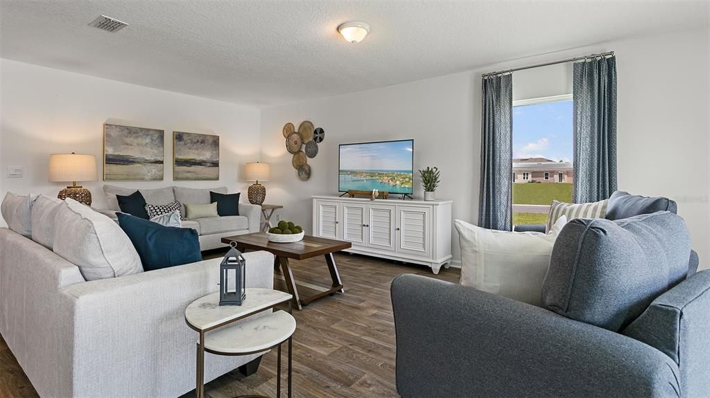 Active With Contract: $387,990 (3 beds, 2 baths, 1714 Square Feet)