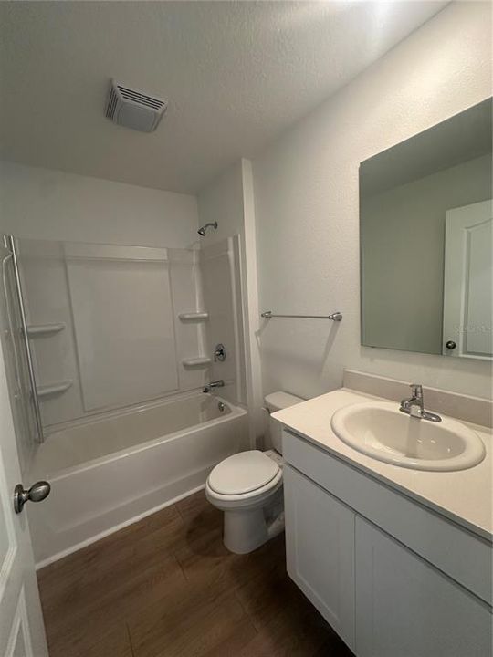 Active With Contract: $387,990 (3 beds, 2 baths, 1714 Square Feet)