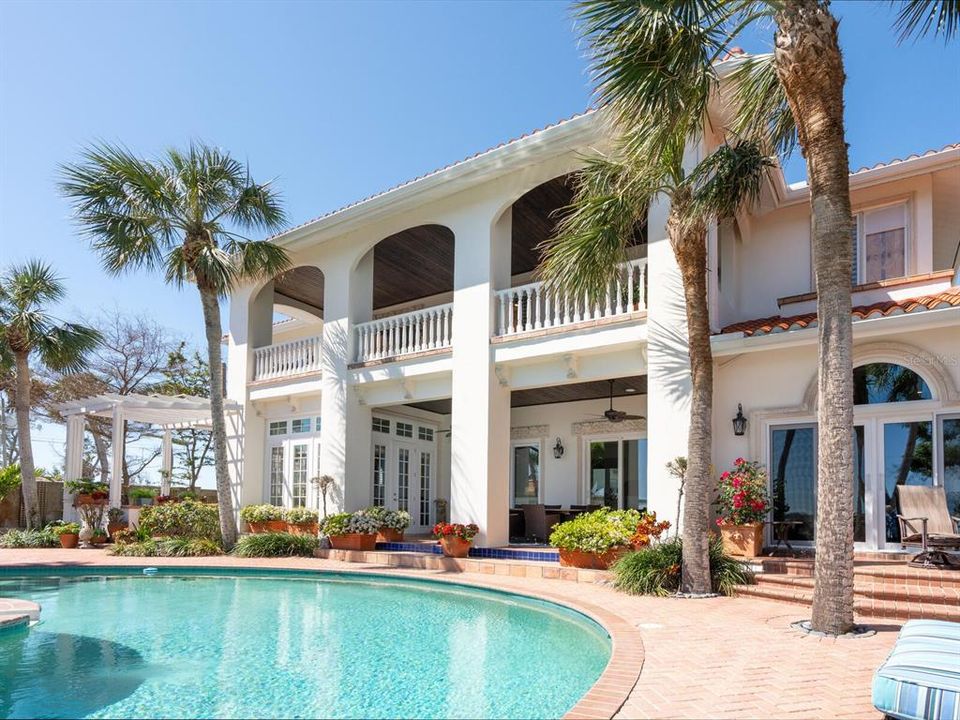 En Venta: $6,950,000 (5 camas, 5 baños, 5816 Pies cuadrados)