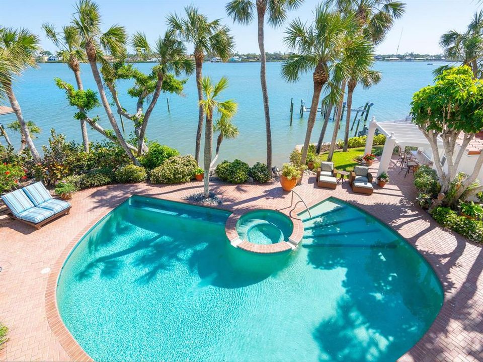 En Venta: $6,950,000 (5 camas, 5 baños, 5816 Pies cuadrados)