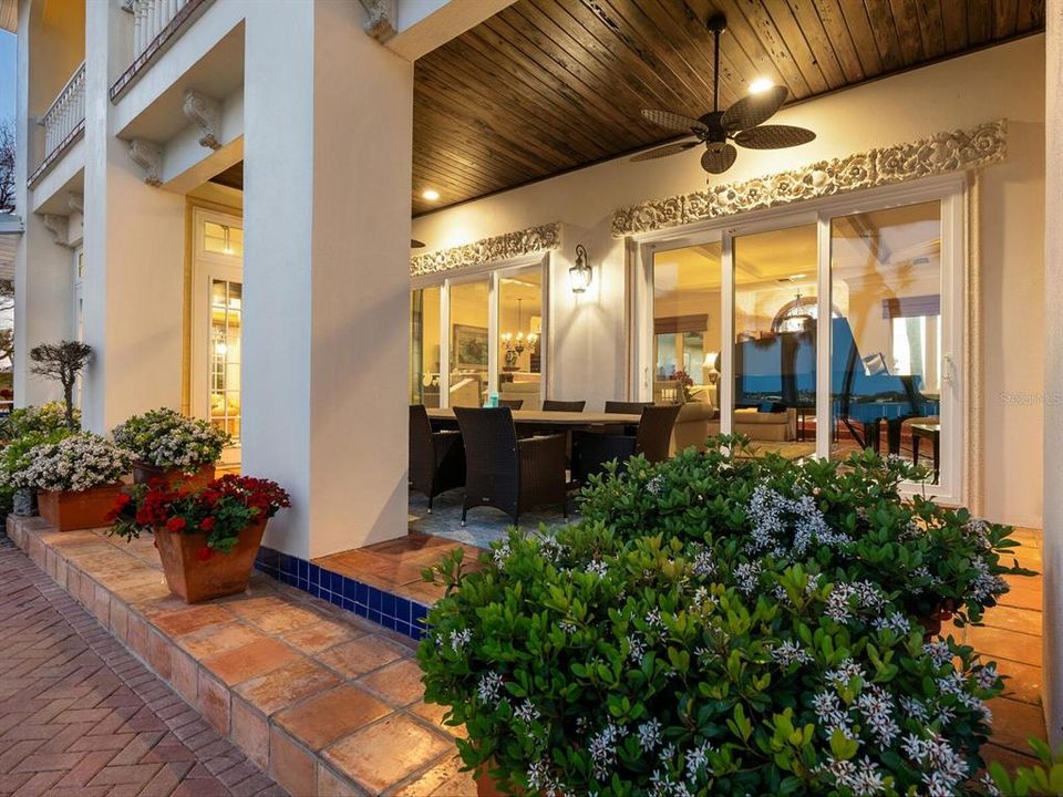 En Venta: $6,950,000 (5 camas, 5 baños, 5816 Pies cuadrados)