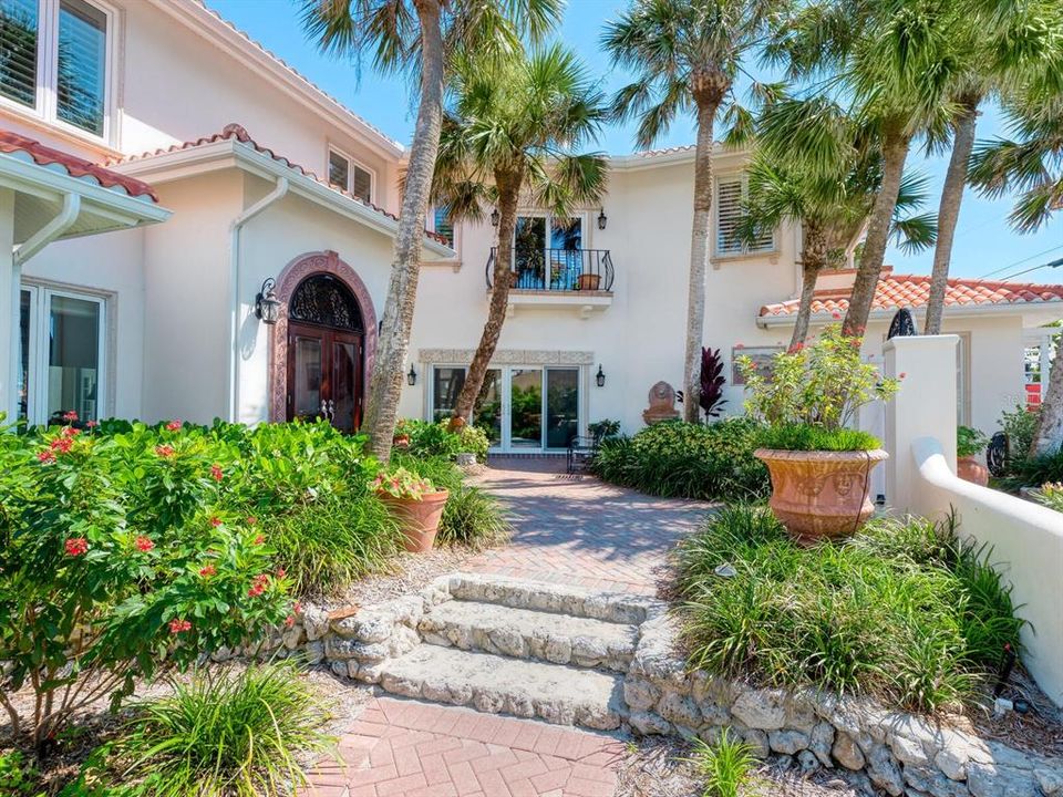 En Venta: $6,950,000 (5 camas, 5 baños, 5816 Pies cuadrados)