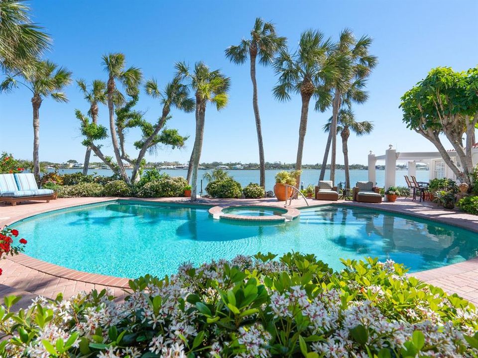 En Venta: $6,950,000 (5 camas, 5 baños, 5816 Pies cuadrados)