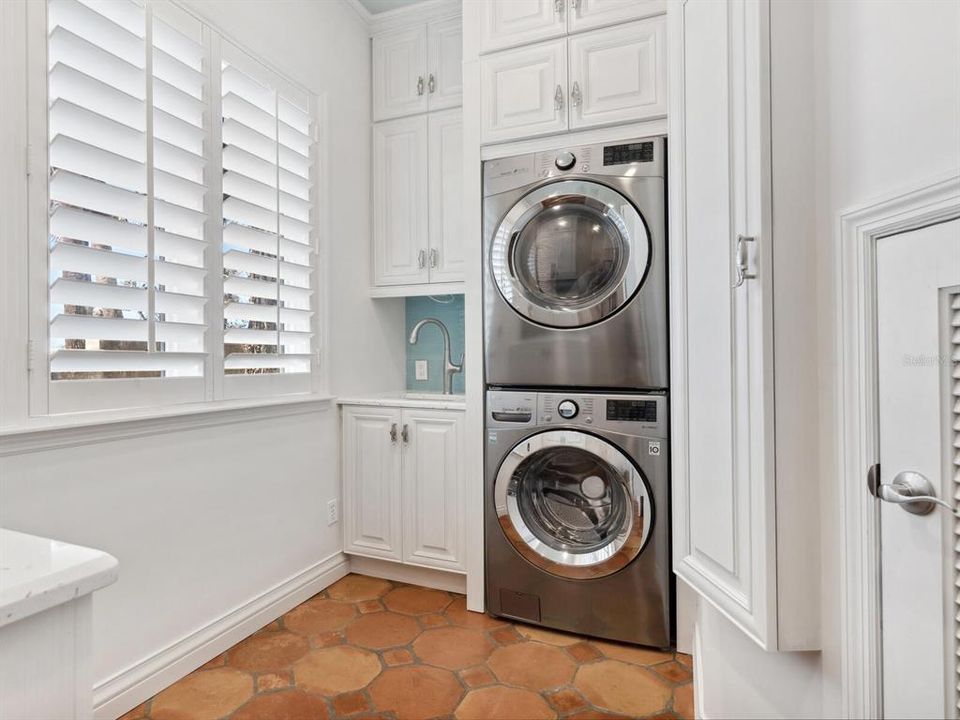 En Venta: $6,950,000 (5 camas, 5 baños, 5816 Pies cuadrados)