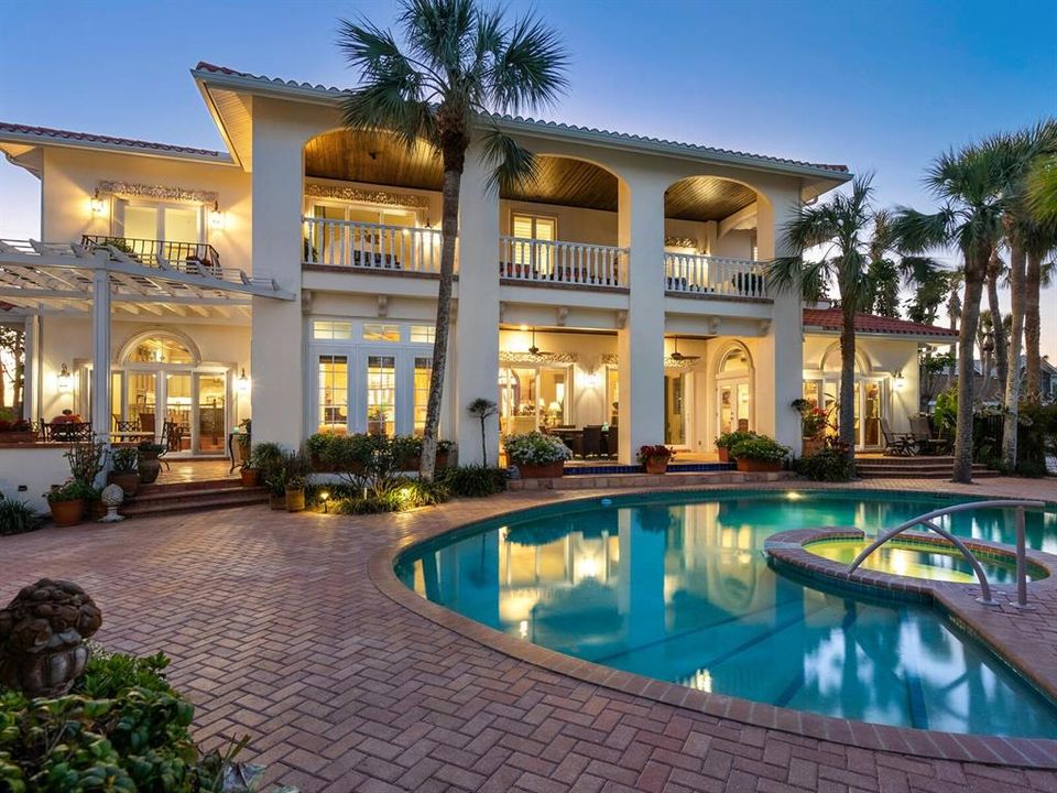 En Venta: $6,950,000 (5 camas, 5 baños, 5816 Pies cuadrados)