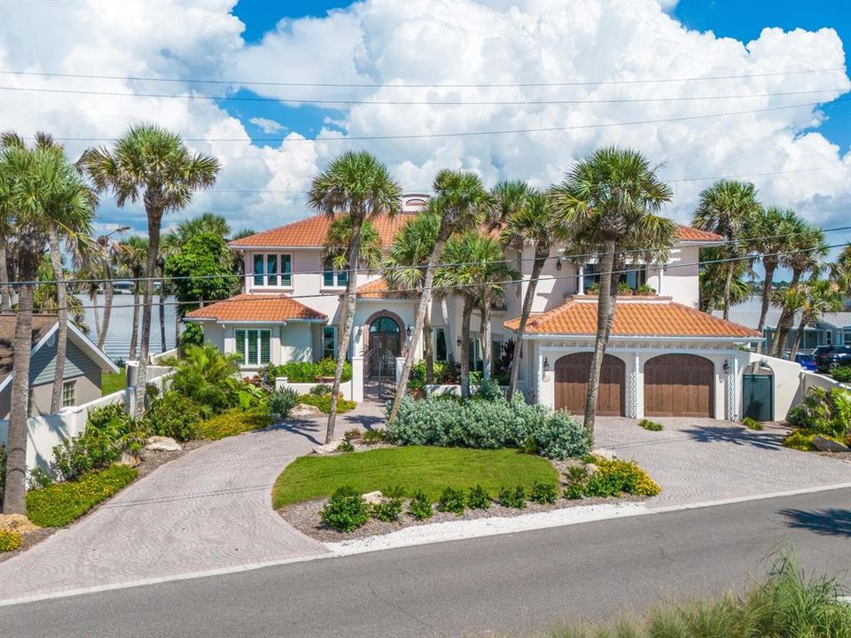 En Venta: $6,950,000 (5 camas, 5 baños, 5816 Pies cuadrados)