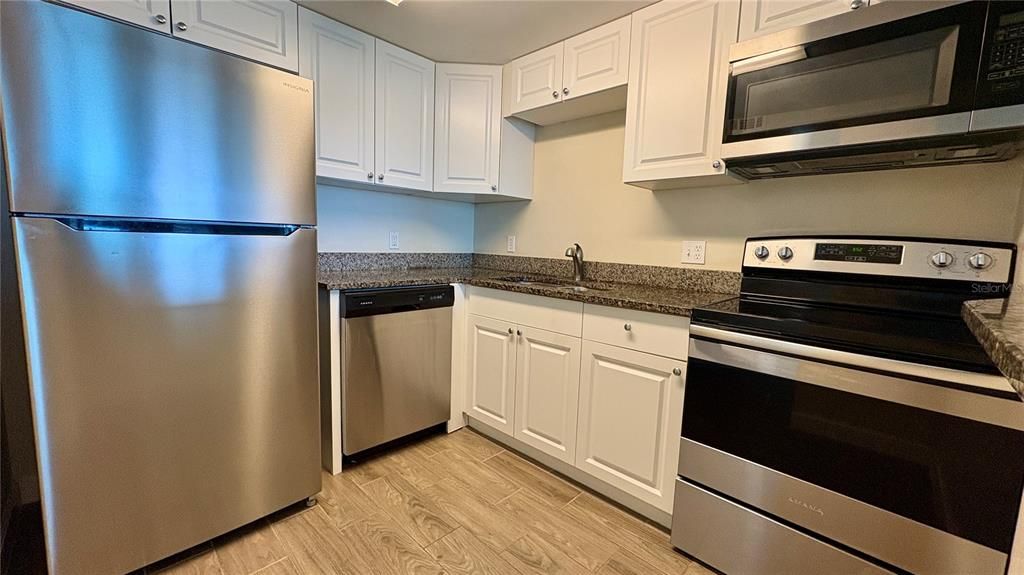 На продажу: $145,000 (1 спален, 1 ванн, 800 Квадратных фут)