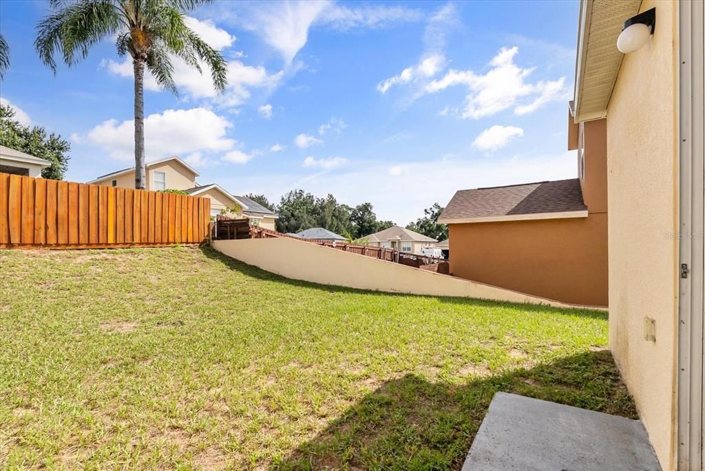 Под контрактом: $249,900 (3 спален, 2 ванн, 1197 Квадратных фут)