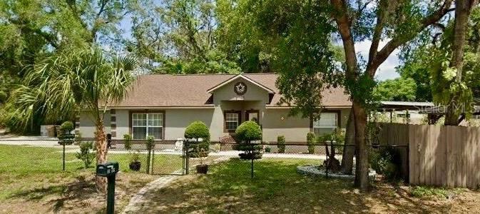 出租: $900 (1 贝兹, 1 浴室, 215 平方英尺)