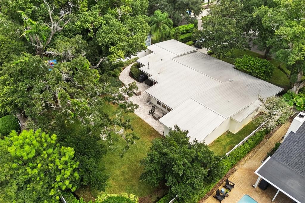 合同活跃: $935,000 (3 贝兹, 3 浴室, 2515 平方英尺)