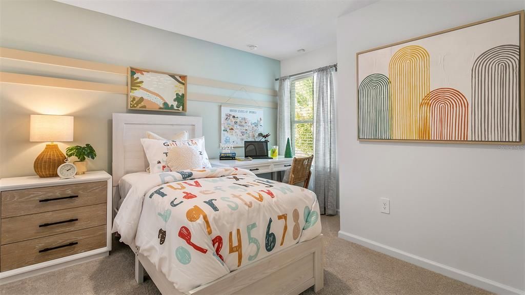 Active With Contract: $277,990 (3 beds, 2 baths, 1308 Square Feet)