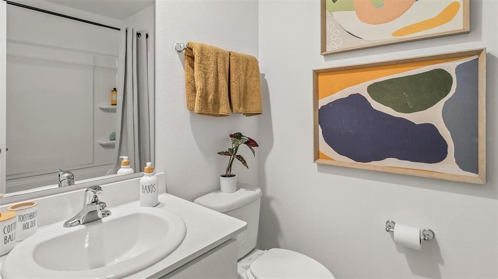 Active With Contract: $277,990 (3 beds, 2 baths, 1308 Square Feet)