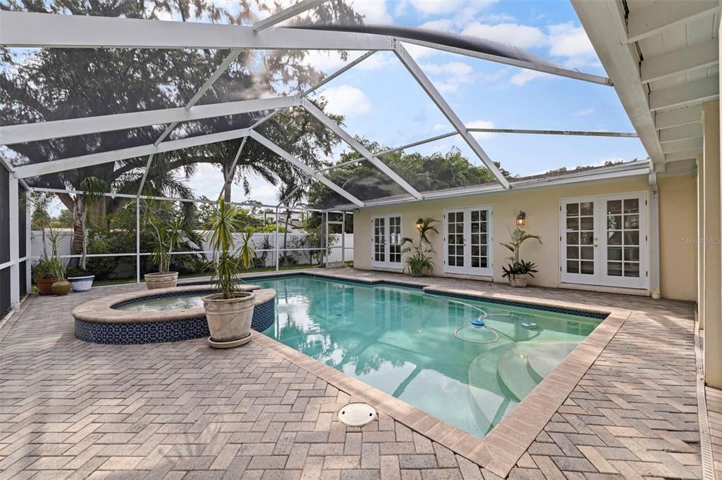 For Sale: $995,000 (4 beds, 3 baths, 2276 Square Feet)