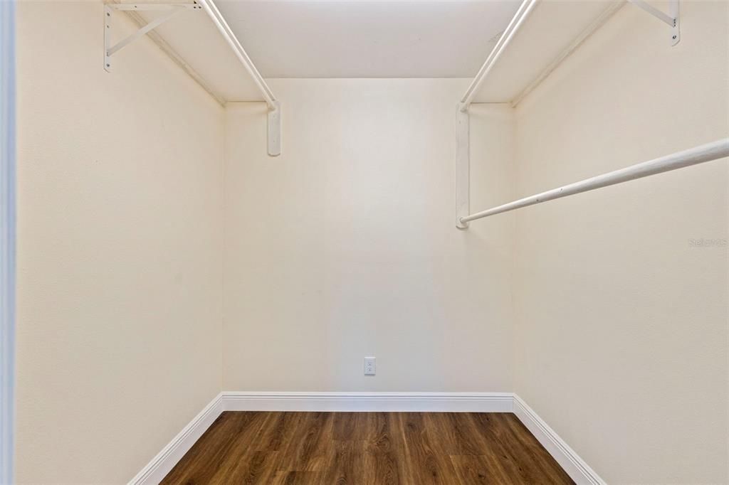 For Sale: $995,000 (4 beds, 3 baths, 2276 Square Feet)