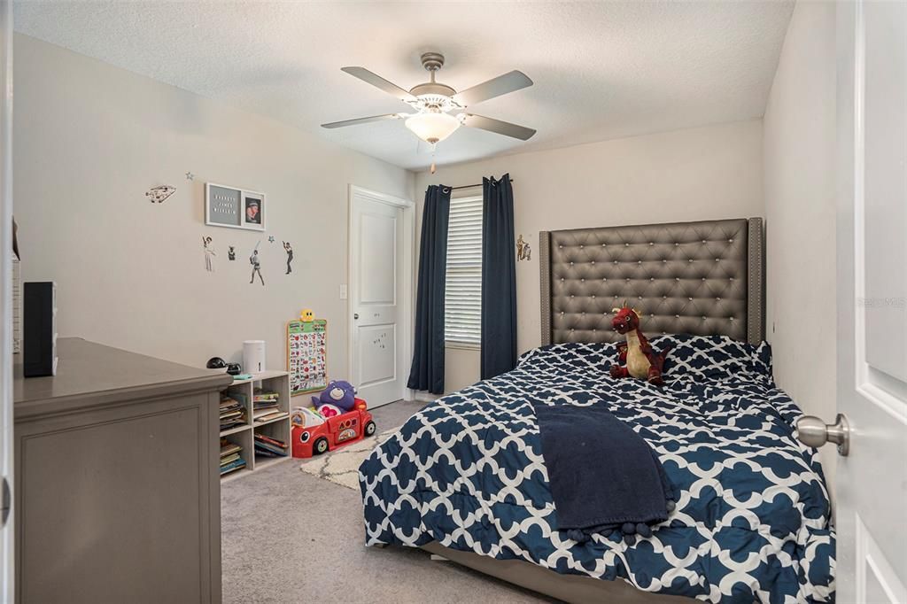 En Venta: $525,000 (4 camas, 2 baños, 2784 Pies cuadrados)